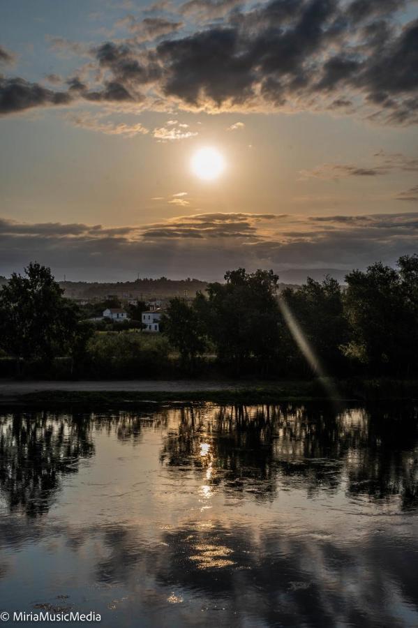 River Ebro Apartments Mora d'Ebre Exterior photo