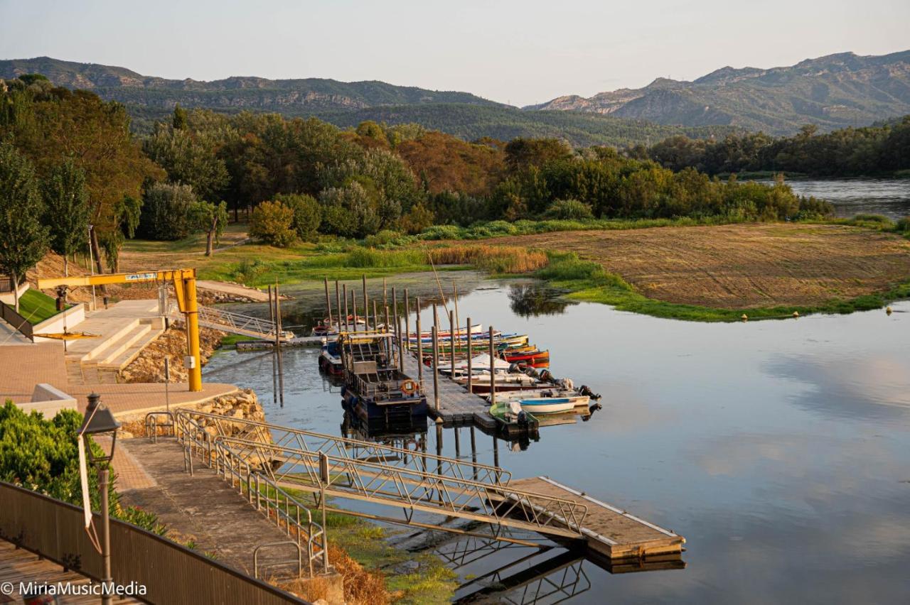 River Ebro Apartments Mora d'Ebre Exterior photo